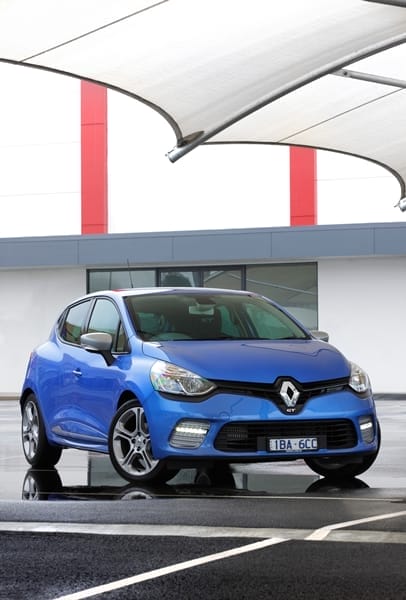Renault Clio GT front view final