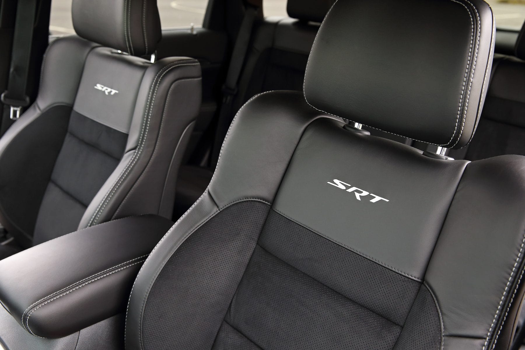 Grand Cherokee SRT interior