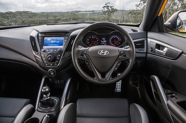 Hyundai Veloster SR Turbo Interior