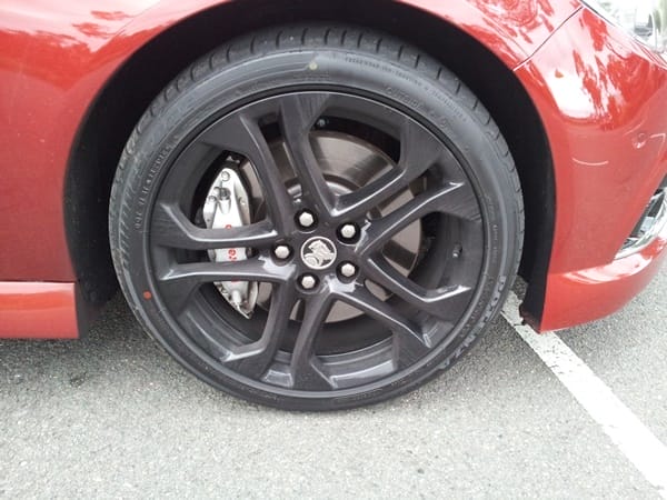 015 VF SSV Redline Sedan