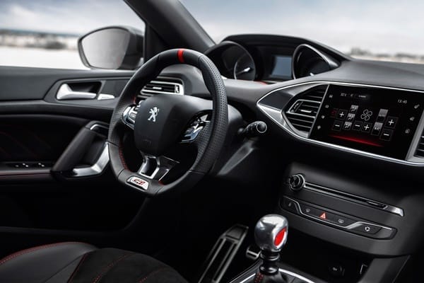 2016 Peugeot 308 GTi 