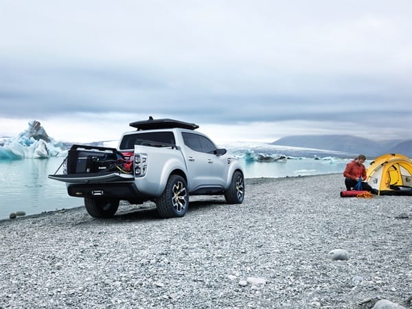 Renault ALASKAN Concept 7