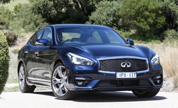 2016 Infiniti Q70