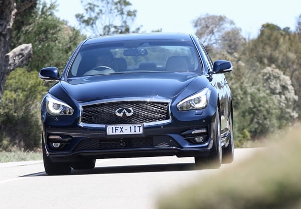 2016 Infiniti Q70 