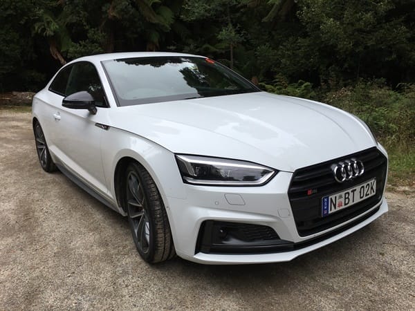 Audi S5  3.0l V6 TFSI coupe 