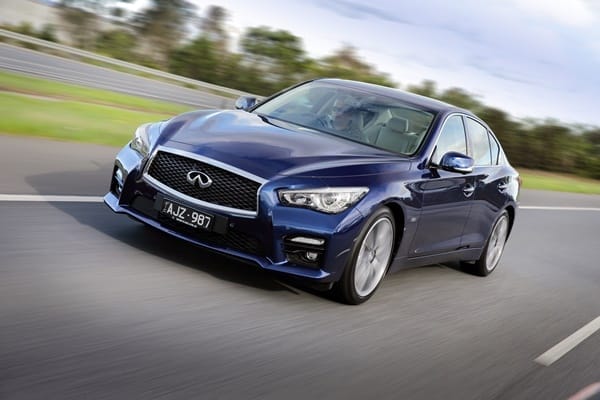 Infiniti Q50 sedan 