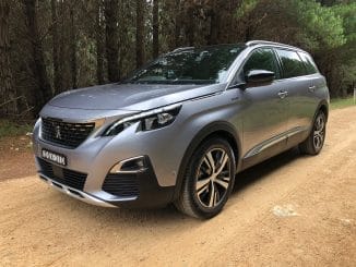 2018 peugeot 5008 suv