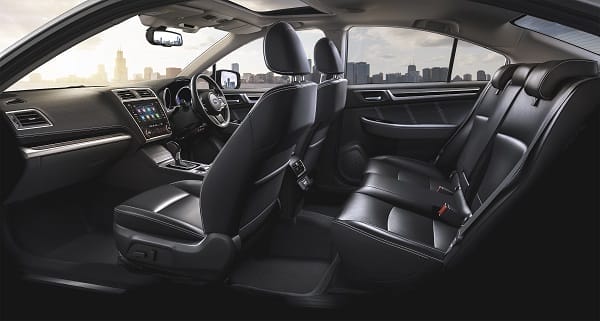 Subaru Liberty 3.6R - interior