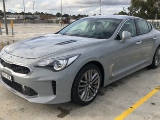 2018 kia stinger ceramic grey