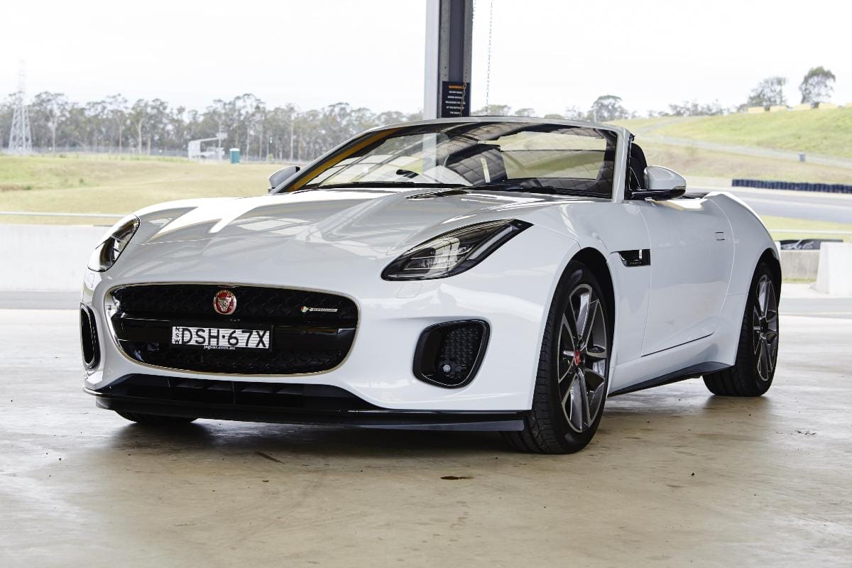 2018 Jaguar F-Type R Dynamic Convertible front