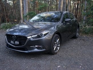 2018 Mazda3 SP25 Astina front