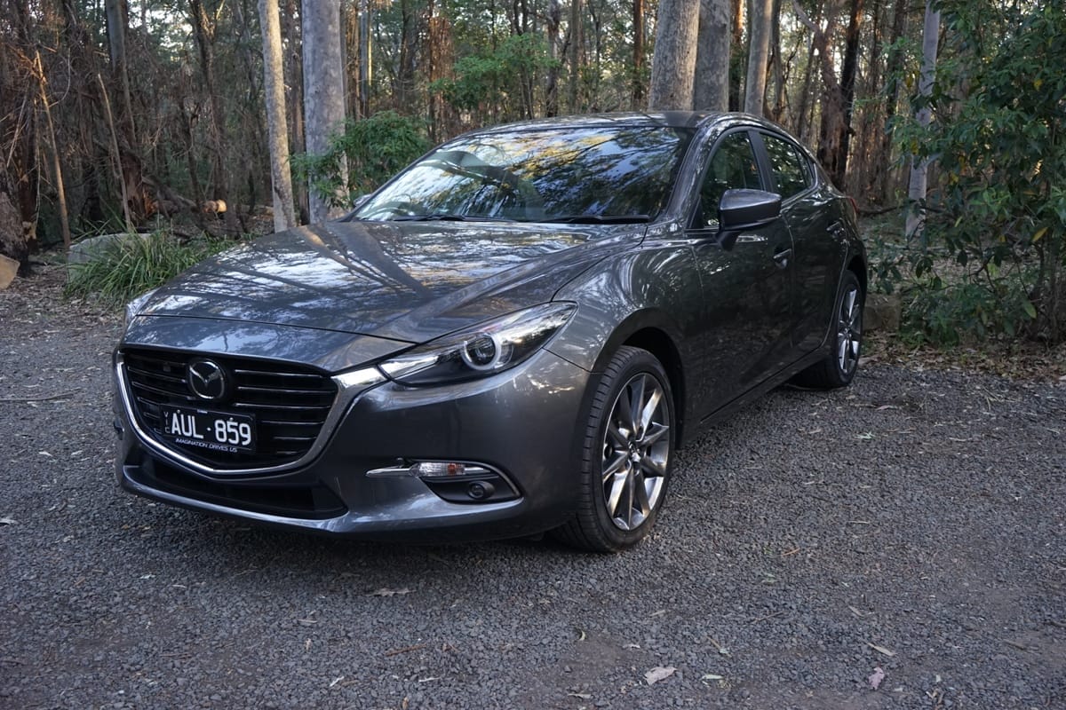 2018 Mazda3 SP25 Astina front