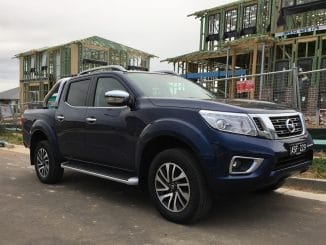 2018 Nissan Navara ST-X front qtr