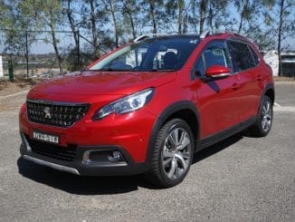 Peugeot 2008 Allure front