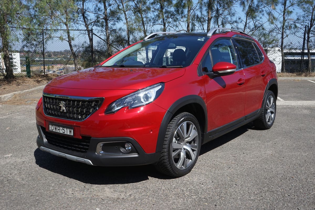 Peugeot 2008 Allure front