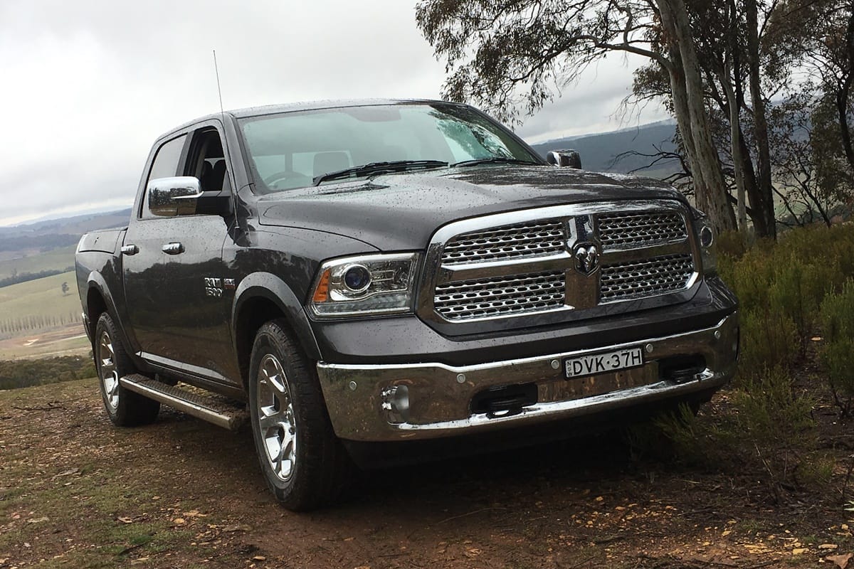 RAM 1500 Laramie front