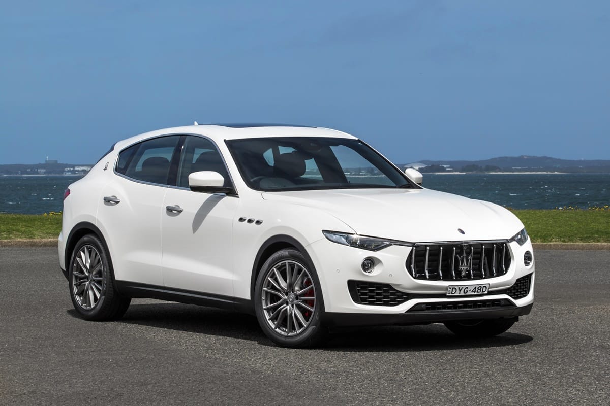 2019 Maserati Levante 350 front qtr