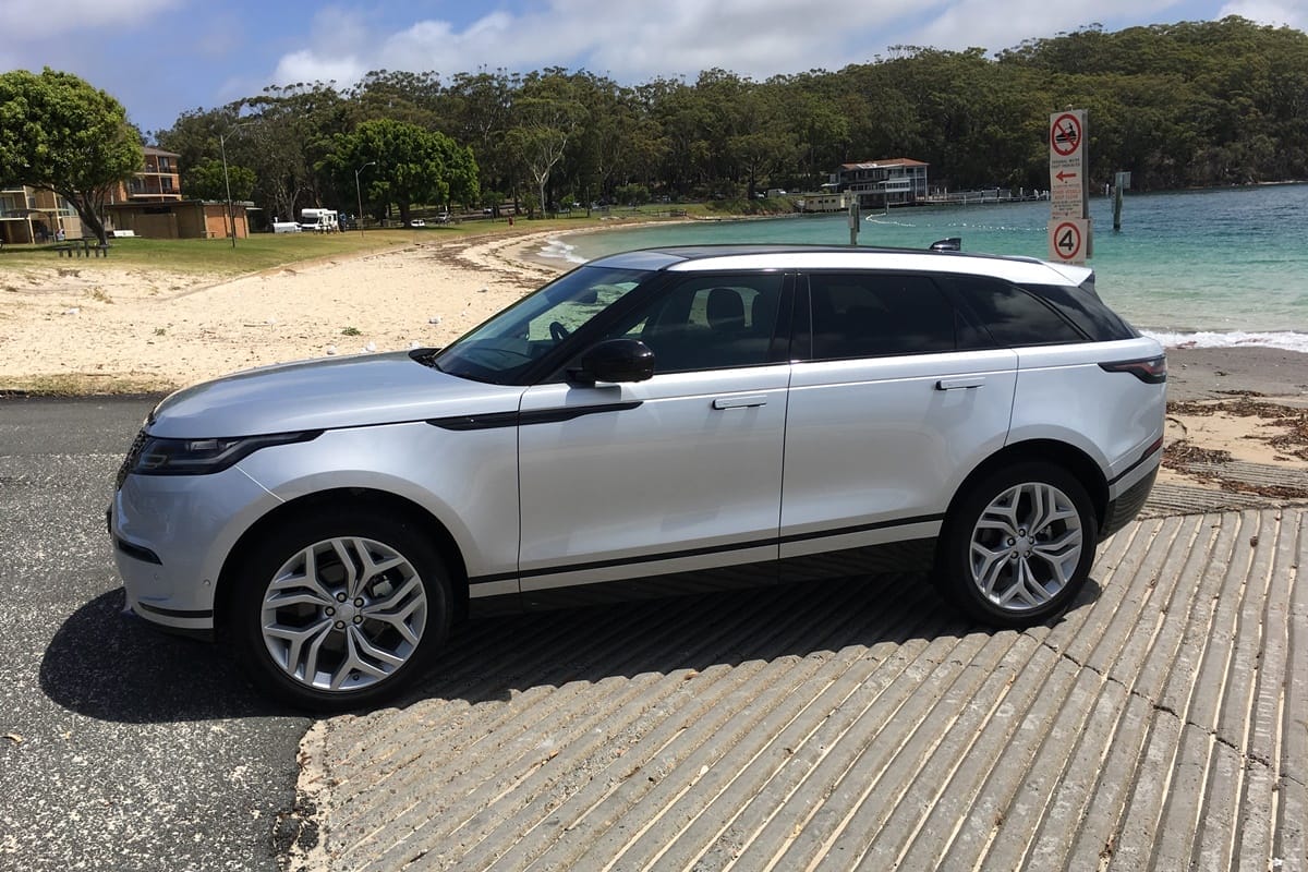 2019 Range Rover Velar P250 SE side
