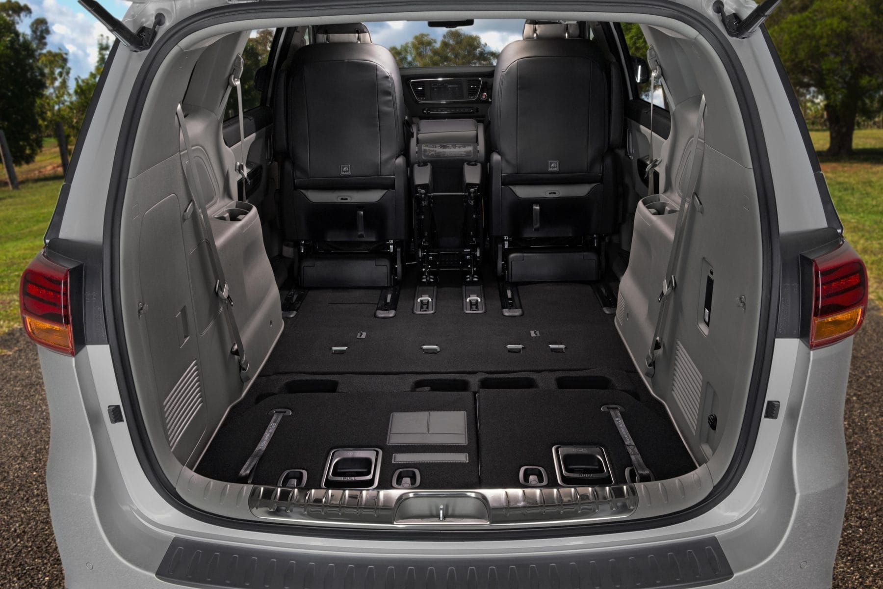 2019 Kia Carnival PE Platinum interior.