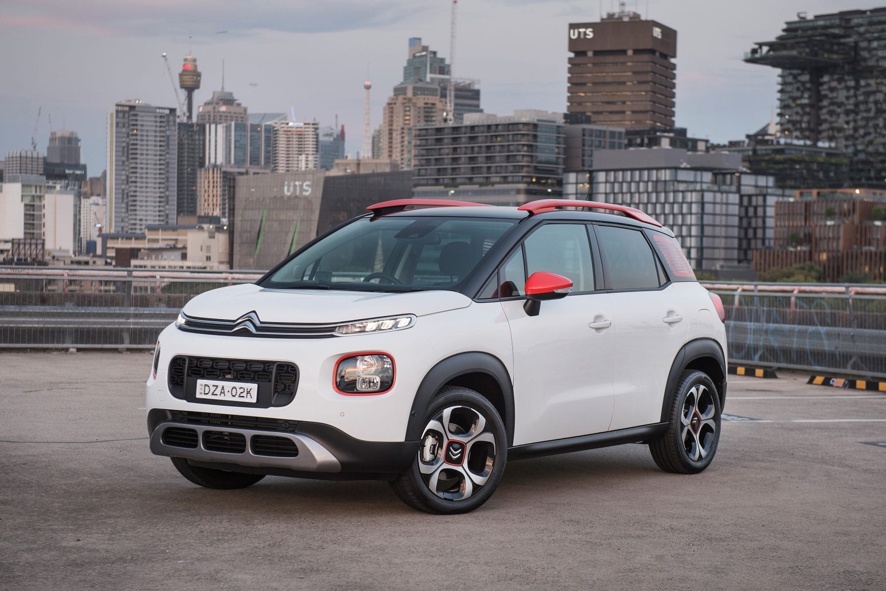 2019 Citroen C3 Aircross 5 front 34