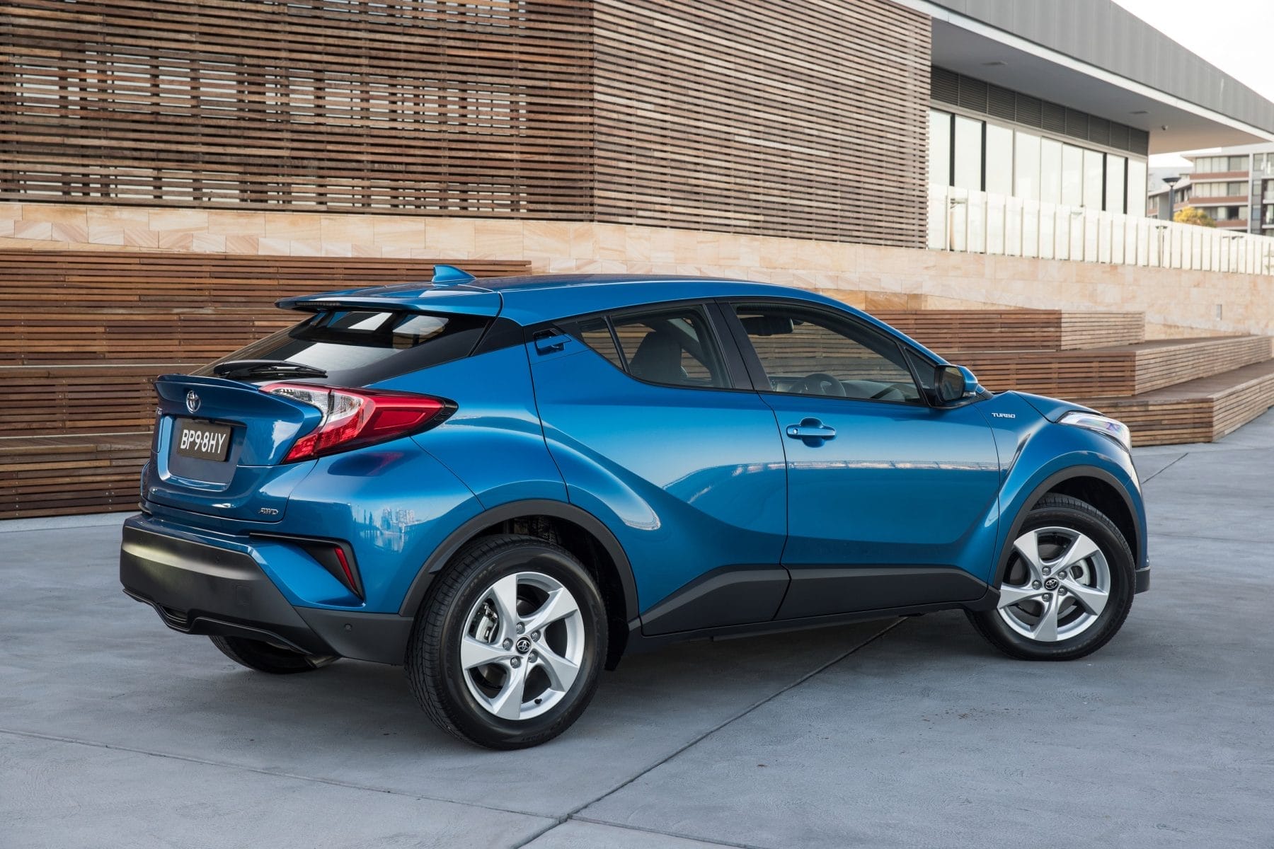 2019 Toyota C-HR 2WD 2 internal