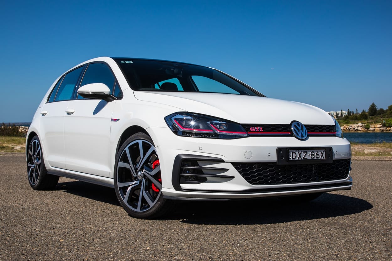 2019 Volkswagen Golf GTi Review front