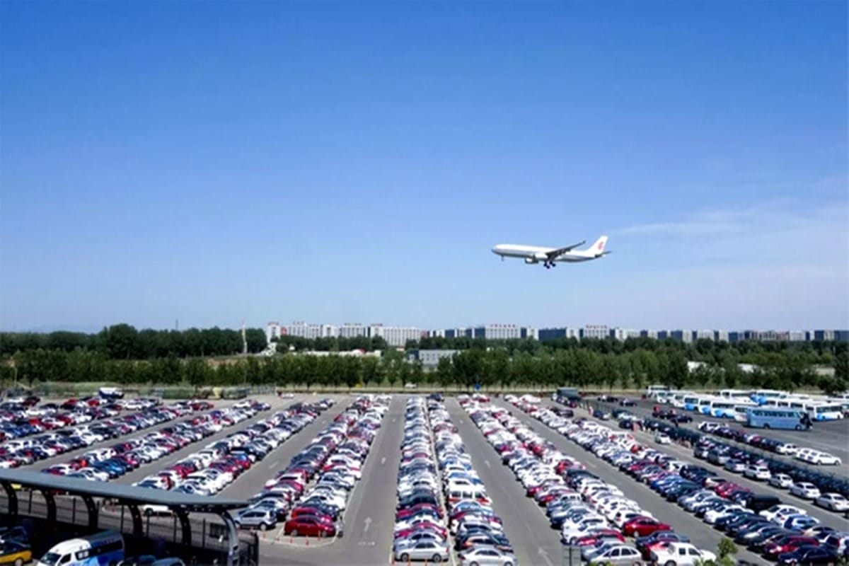 Airport Parking image 1