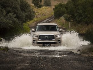 2018-Infiniti-QX80-00068