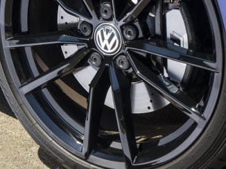 VW GOLF R Special Edition brakes