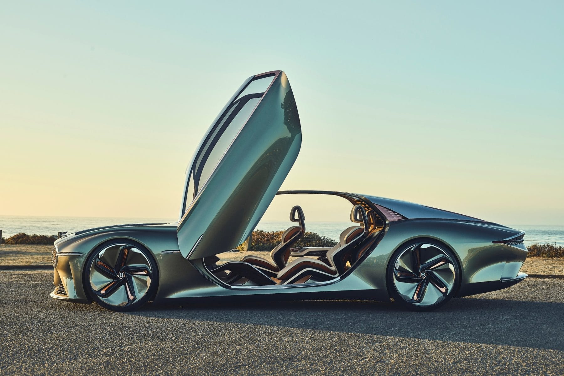 Bentley EXP 100 GT Partners interior 