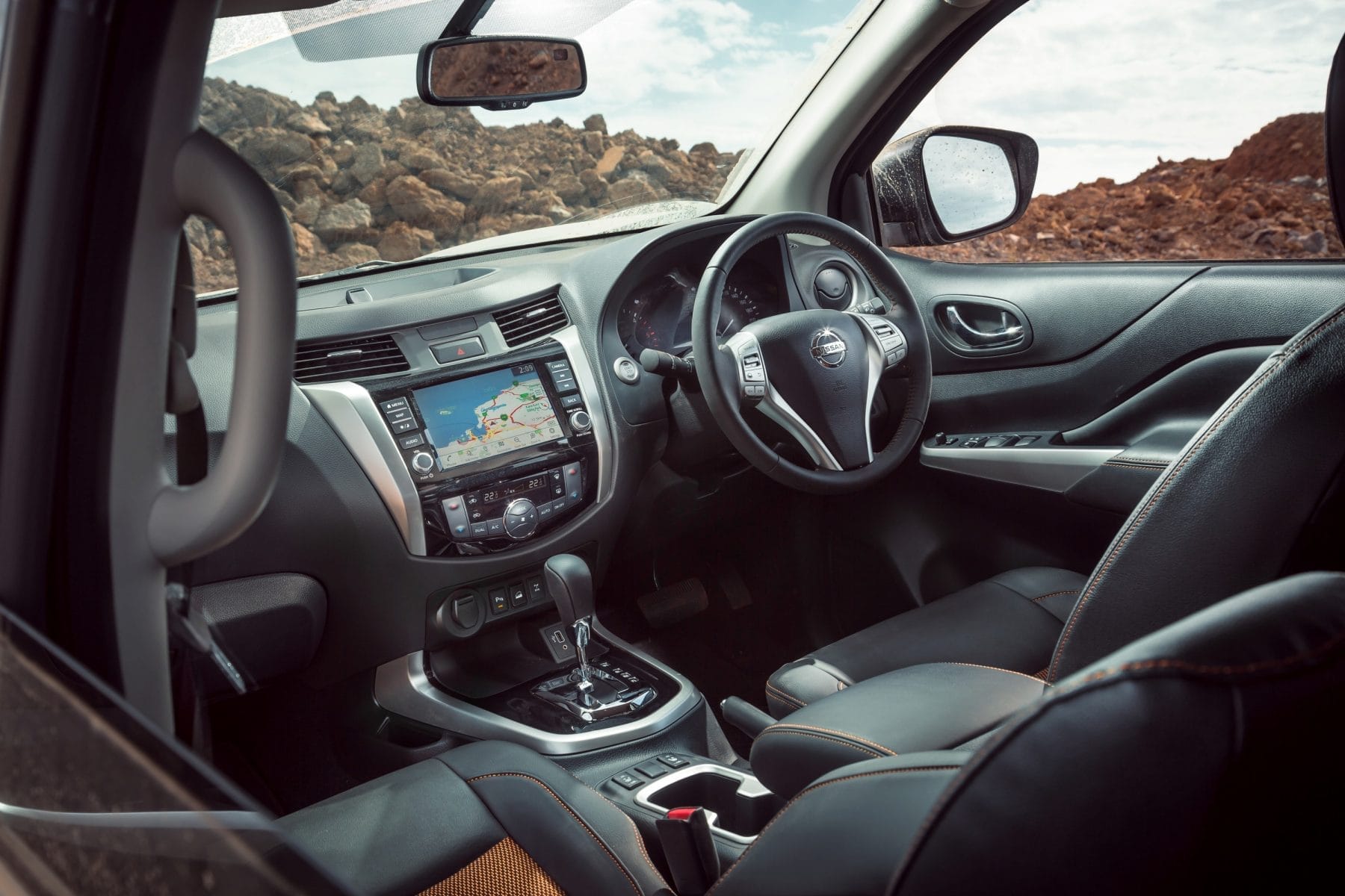 Nissan Navara N-TREK 4 interior ThomasWielecki