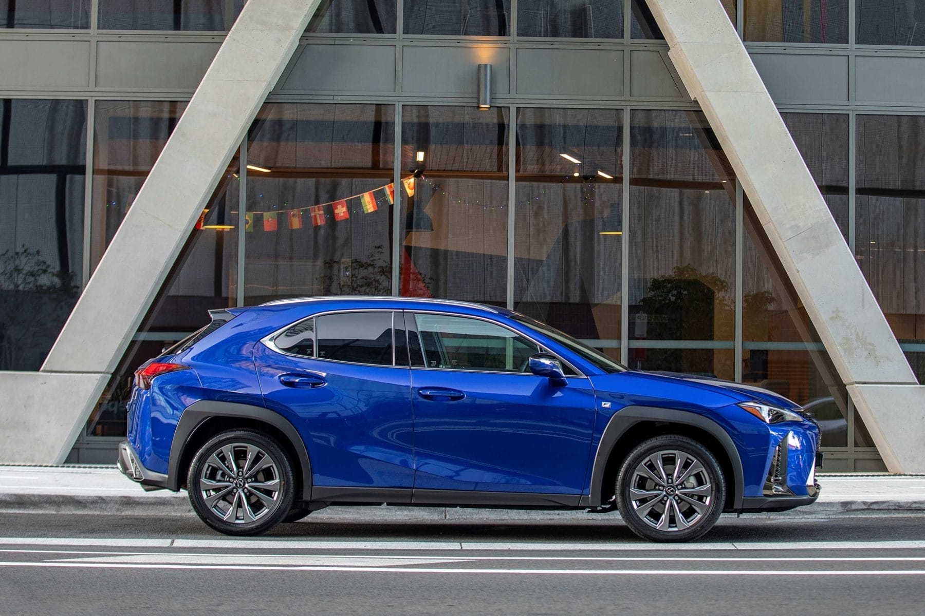 2020 Lexus UX 250 h AWD F Sport 10 exterior side