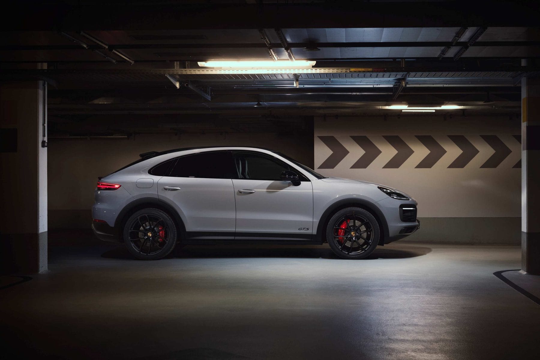 2020 Porsche Cayenne GTS Coupe 