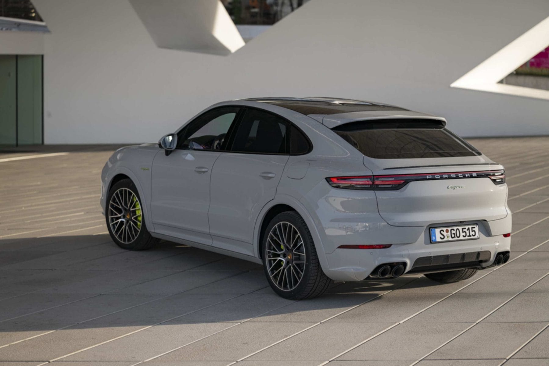 2020 Porsche Cayenne e-hybrid 