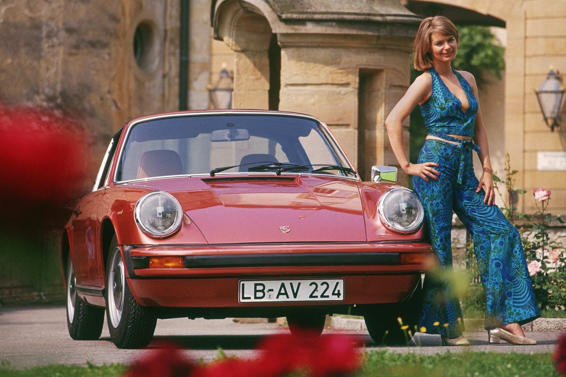 Porsche Type 911 27 Targa model year 1974