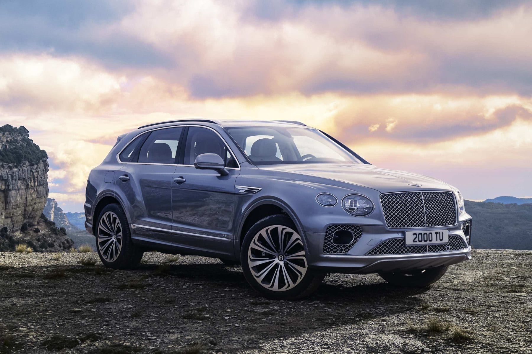 2020 New Bentayga - Hallmark - 1 - Hero
