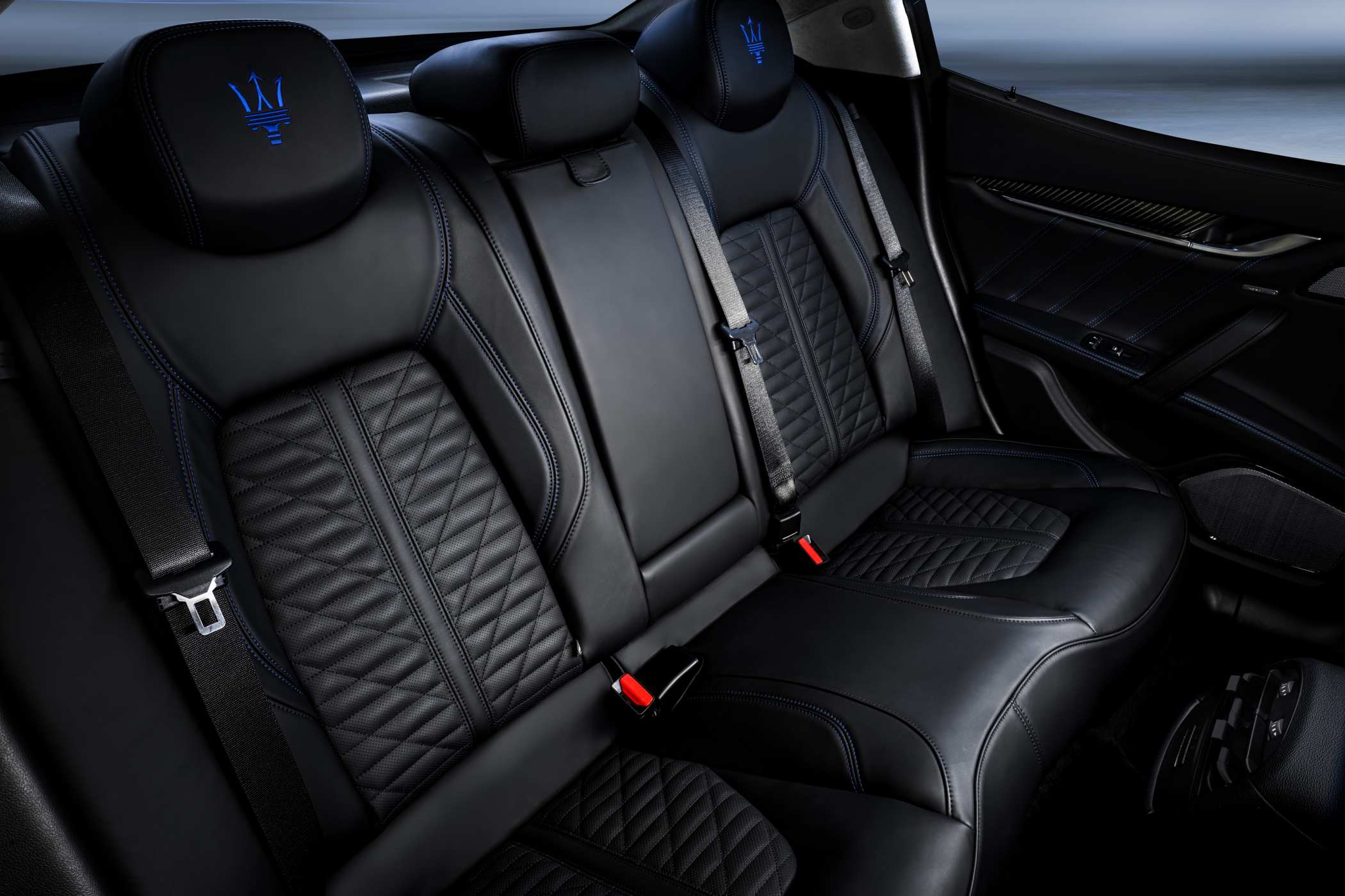 Maserati Ghibli Hybrid interior rear seats