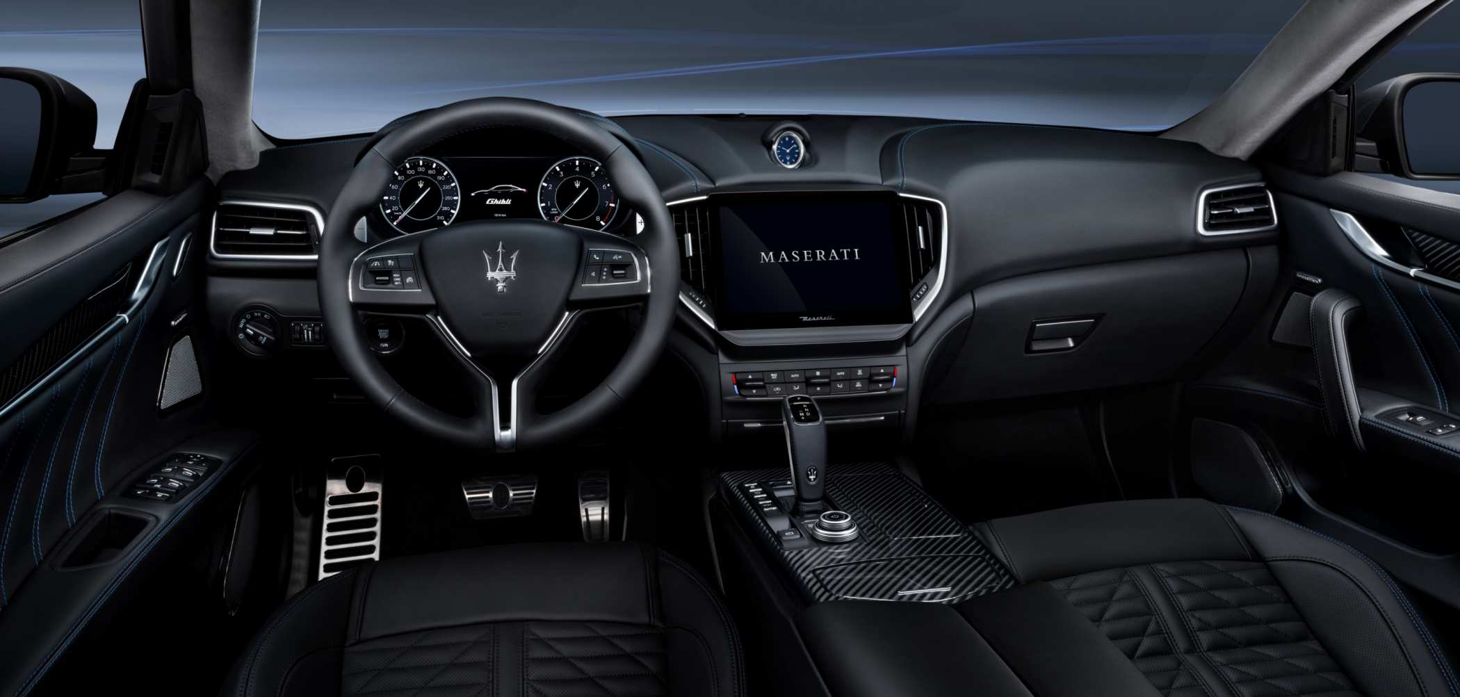 Maserati Ghibli Hybrid interior