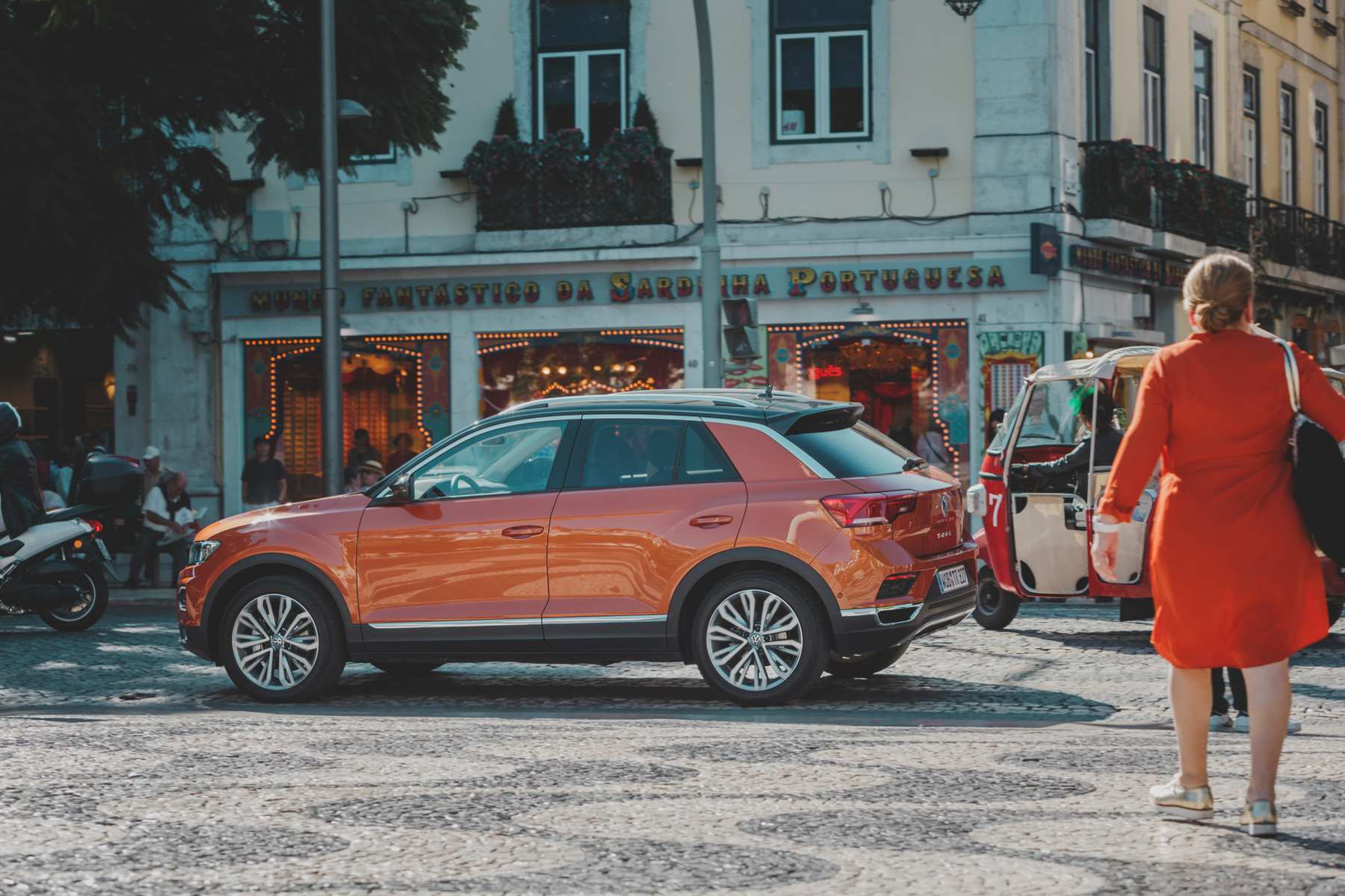 Volkswagen T-Roc arrives in November.