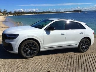 Audi Q8 50 TDI S-LINE QUATTRO left front qtr