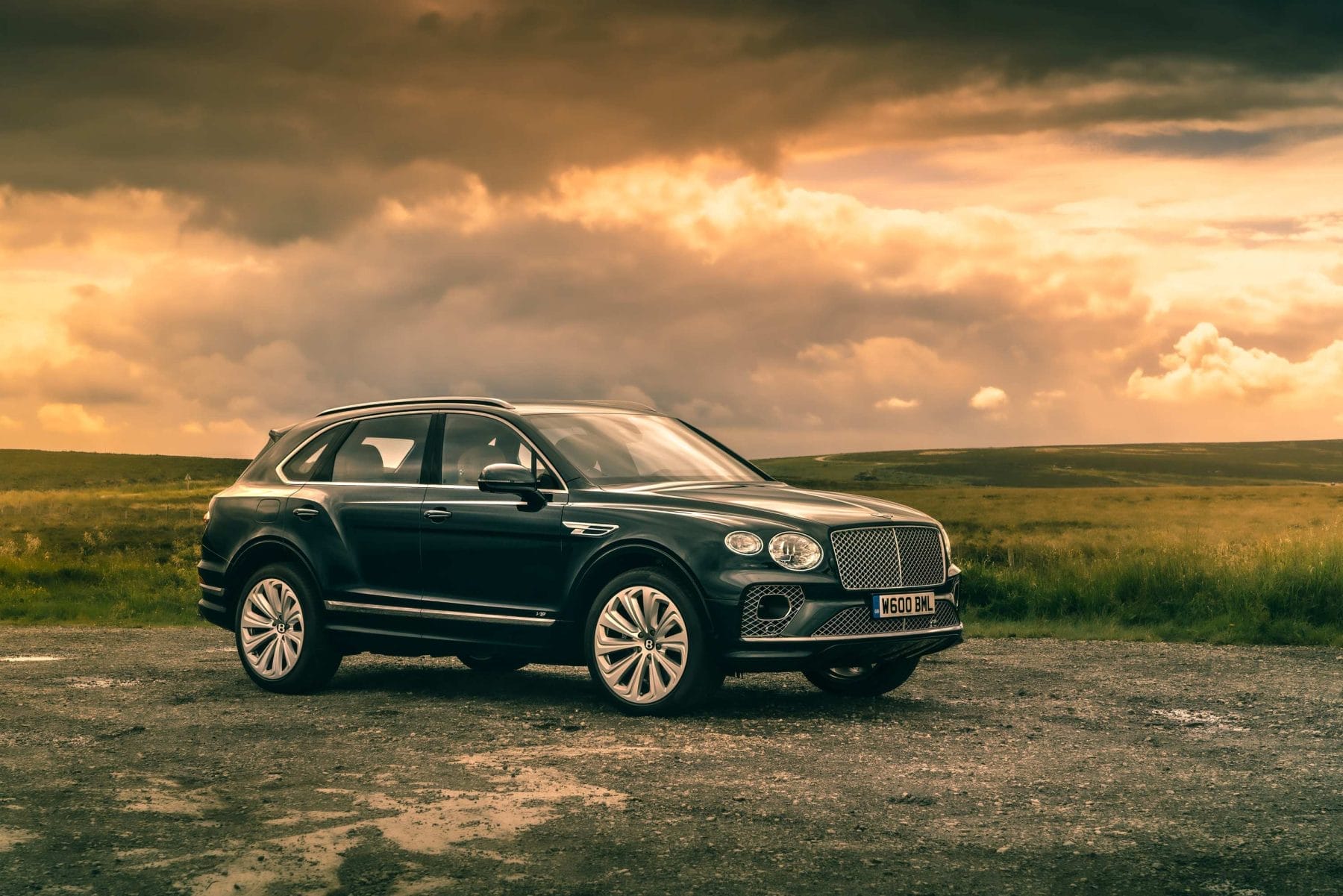 Bentayga Four Seat Comfort Spec - 6 crop