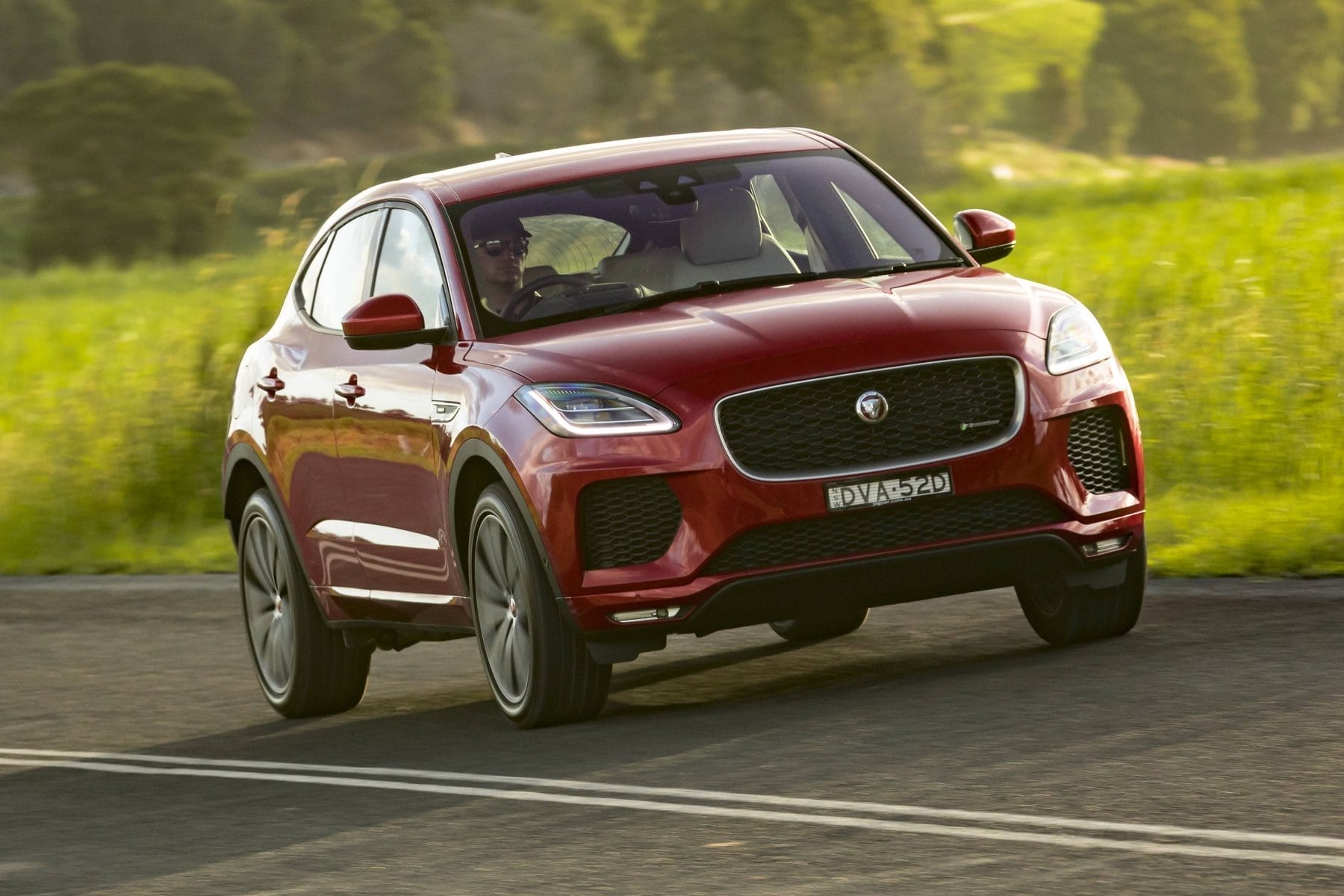 Jaguar E-PACE R-Dynamic SE D240 - Firenze Red