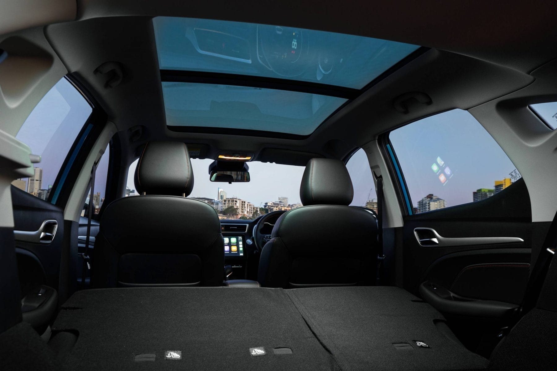 MG-ZST_-SUV-Reviews-