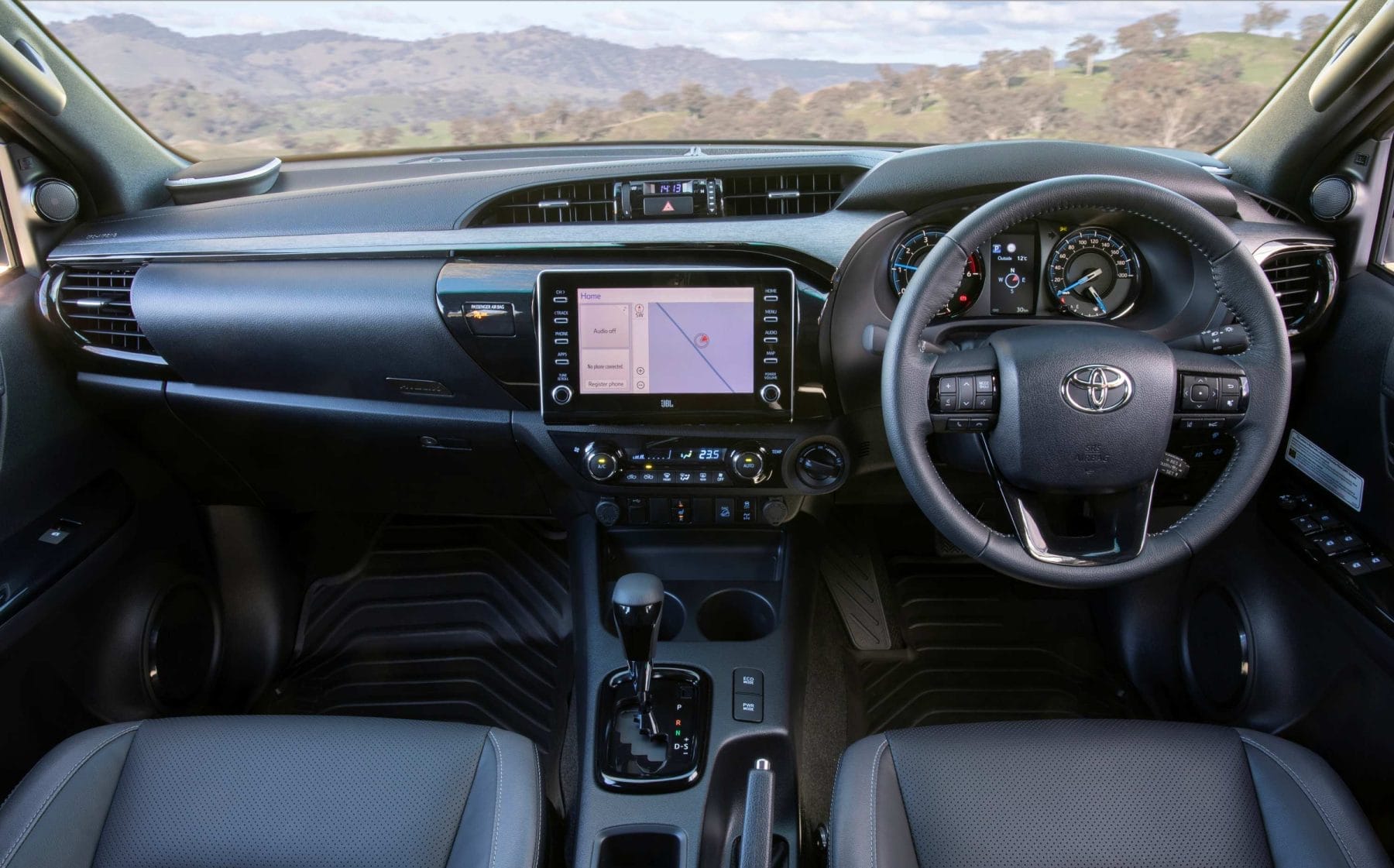 2020 Toyota HiLux Rugged X. dash