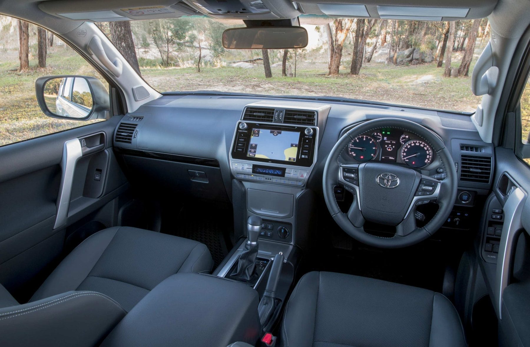 2017 Toyota Prado GXL Interior premium 