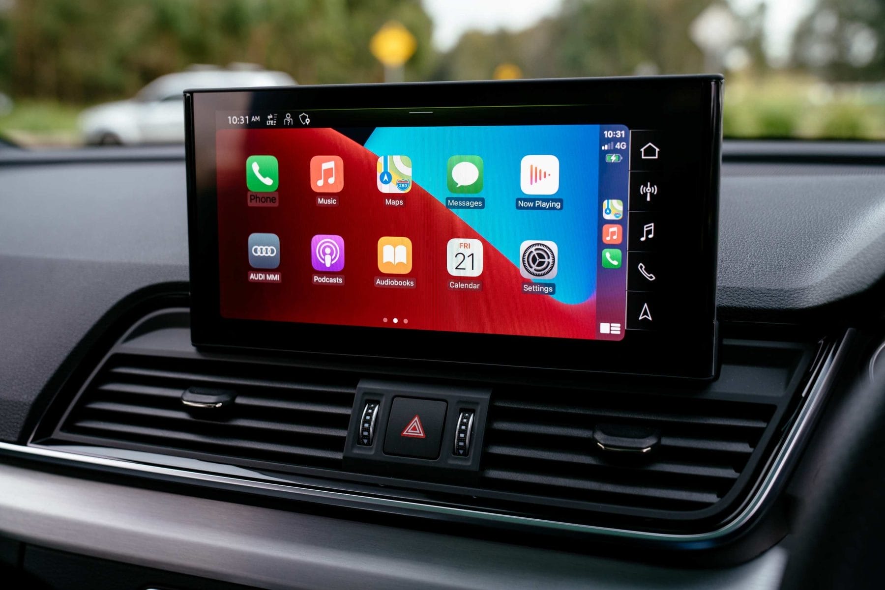 2021 Audi SQ5 touch screen