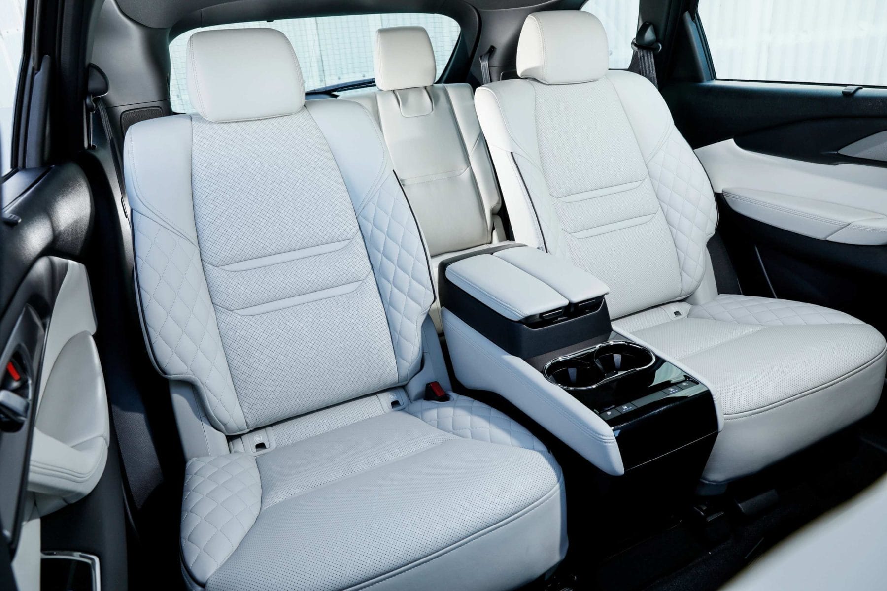 2021 Mazda CX-9 Azami LE AWD captains chairs
