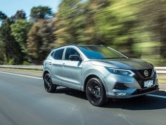 2021 Nissan QASHQAI Mifbight driving