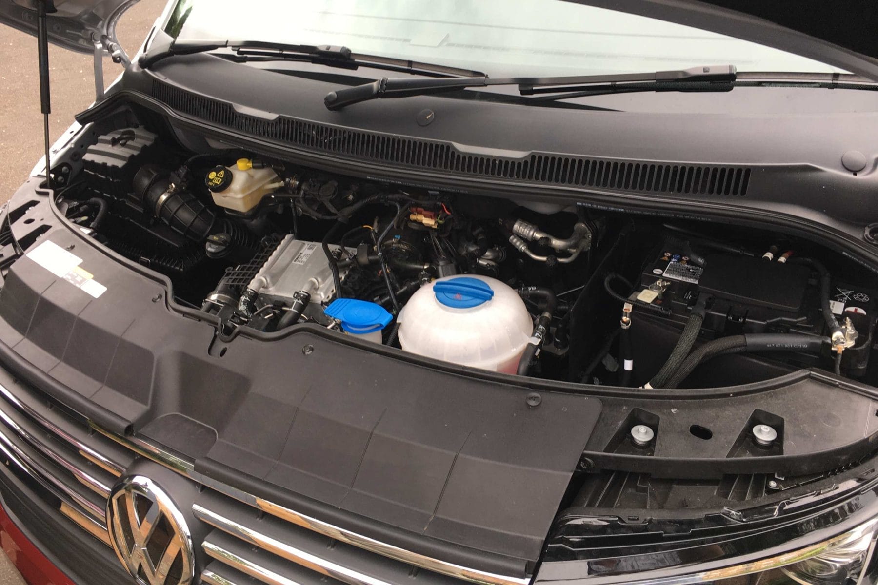 2021 VW 6.1 Multivan engine