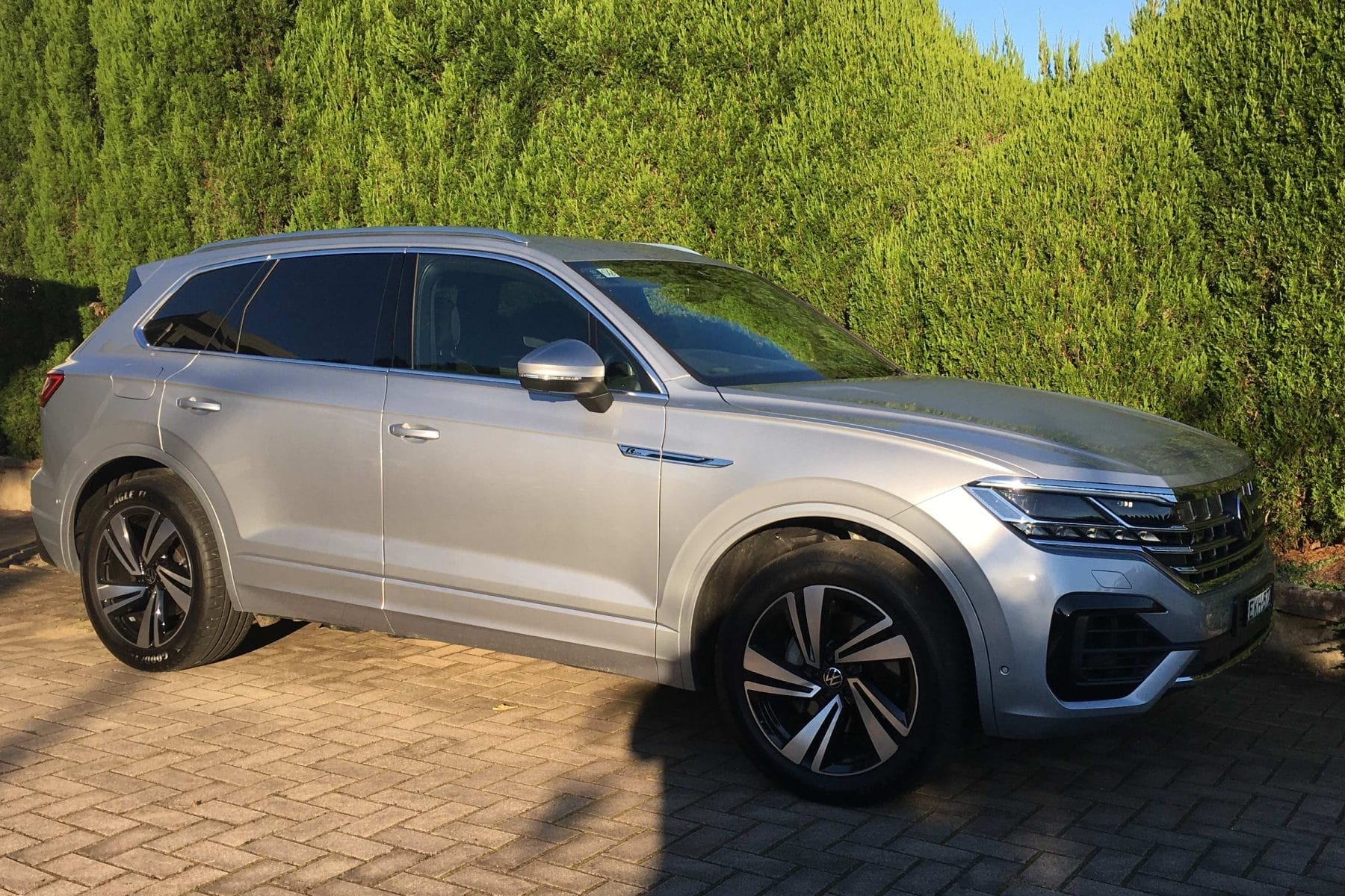 2021 Volkswagen Touareg V6 TDI R Line front